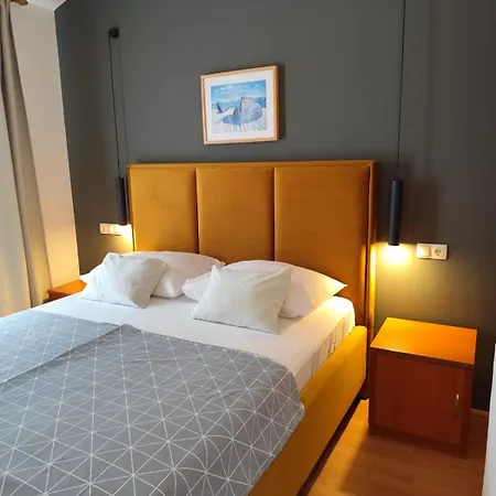 Apartment Arba 2 With Heated Pool